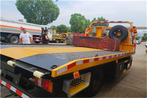 海州附近拖车电话号码服务